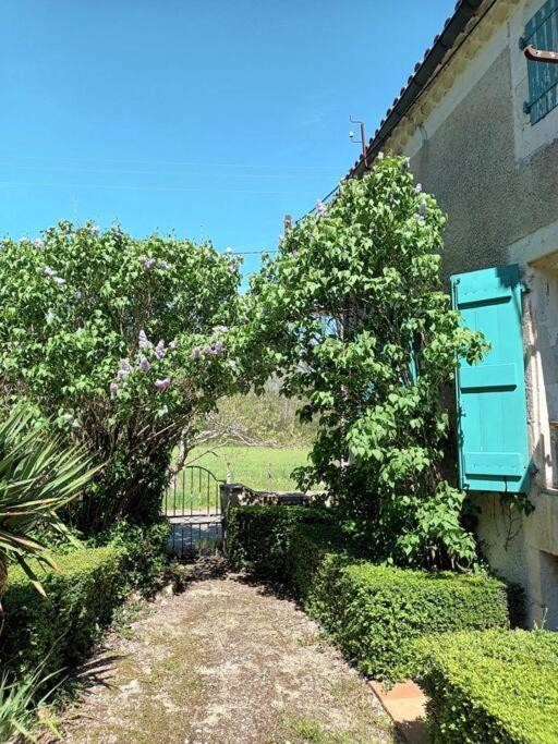 דירות לוזרט Charmant Studio Avec Jardin A La Campagne Sur Le Chemin De Saint Jacques De Compostelle מראה חיצוני תמונה